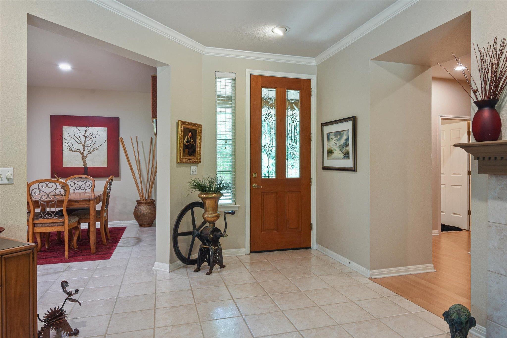 101 Rockrose Ct Property Photo 5