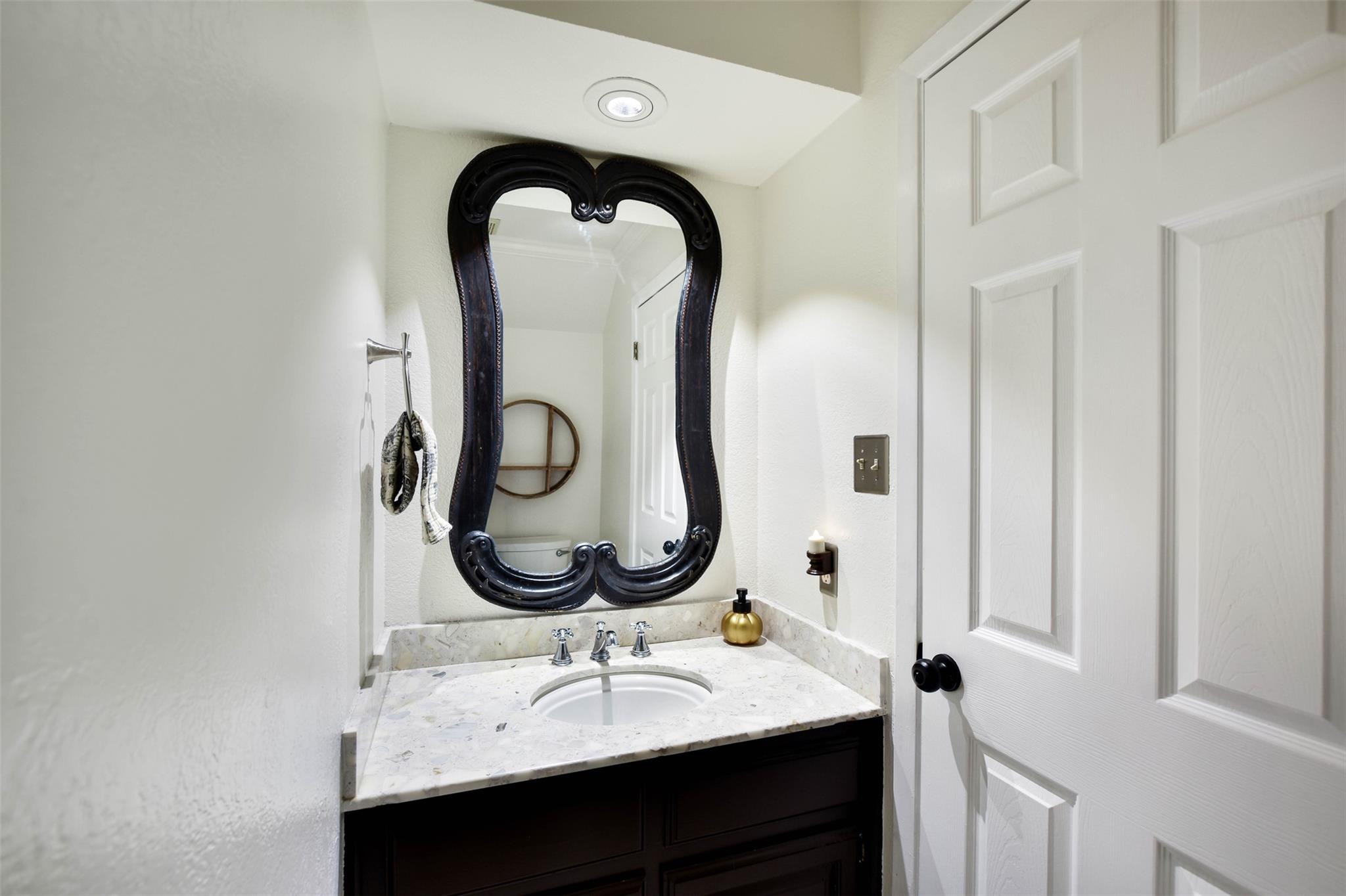 2204 Walsh Dr Property Photo 12