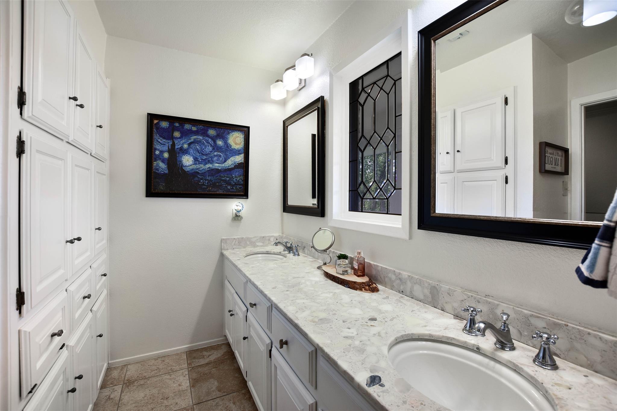 2204 Walsh Dr Property Photo 22