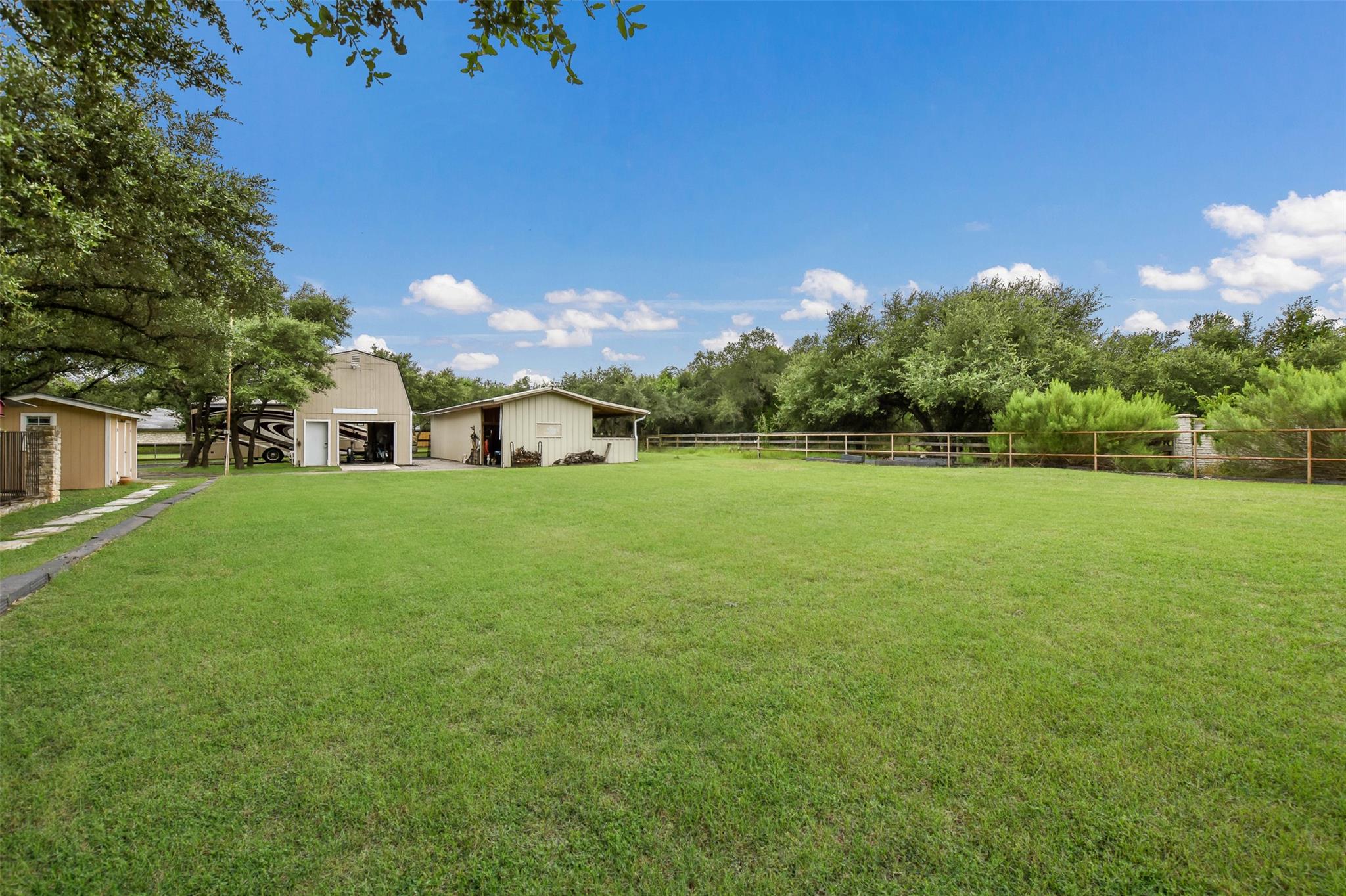 2204 Walsh Dr Property Photo 39