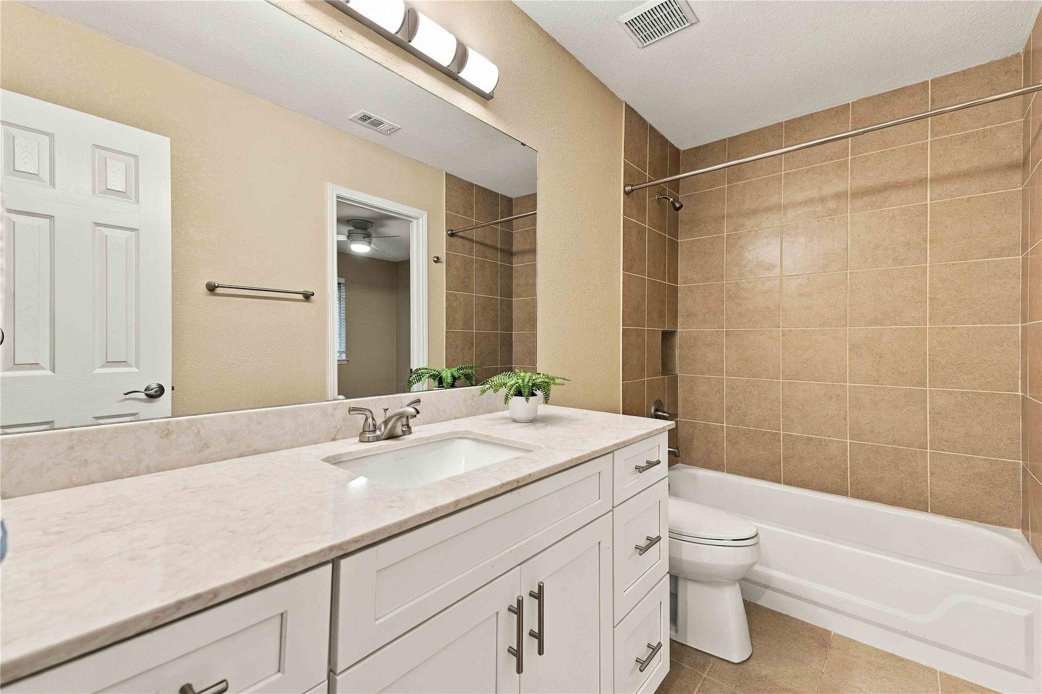 10045 Planters Woods Dr Property Photo 27