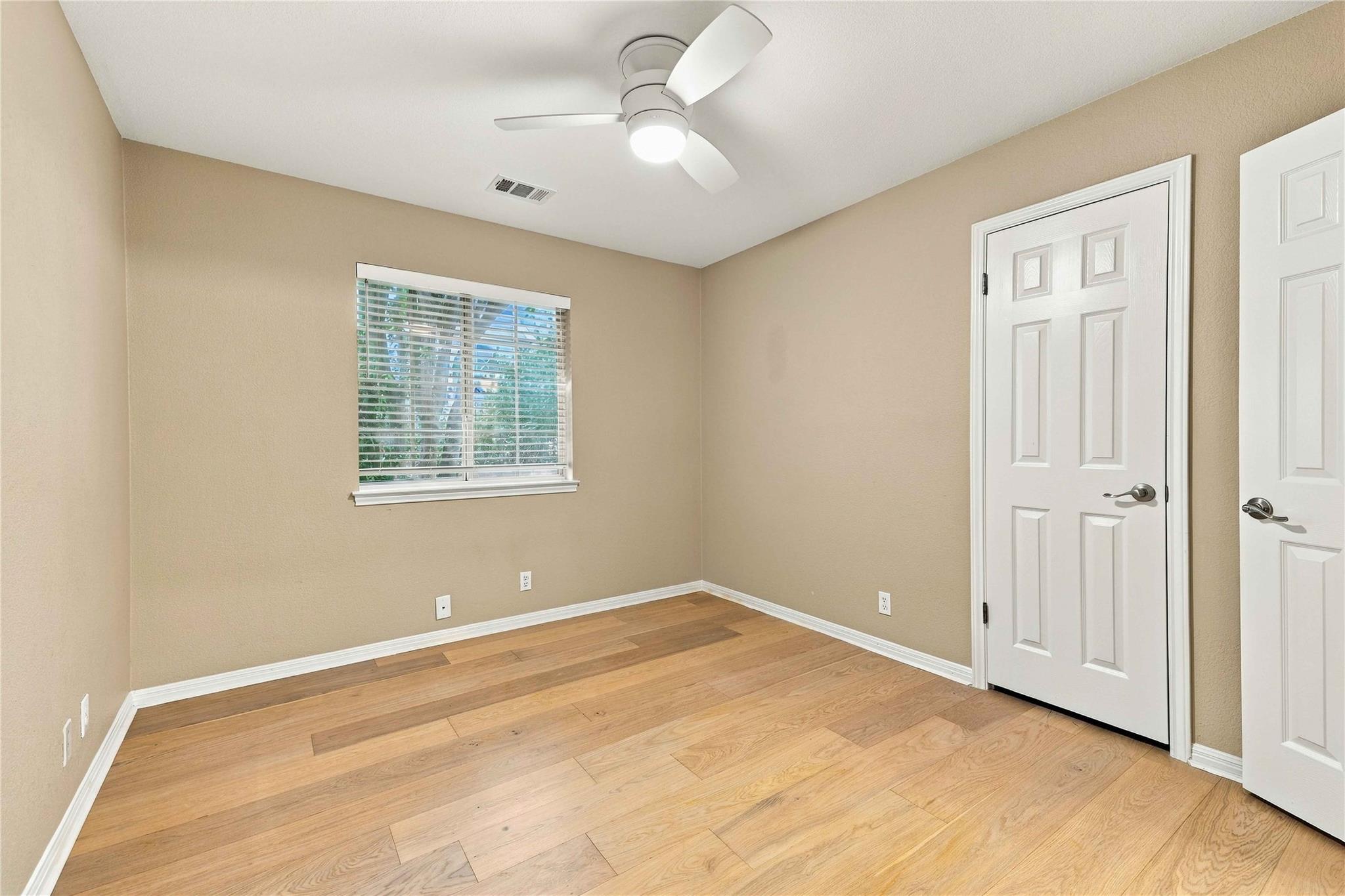 10045 Planters Woods Dr Property Photo 28