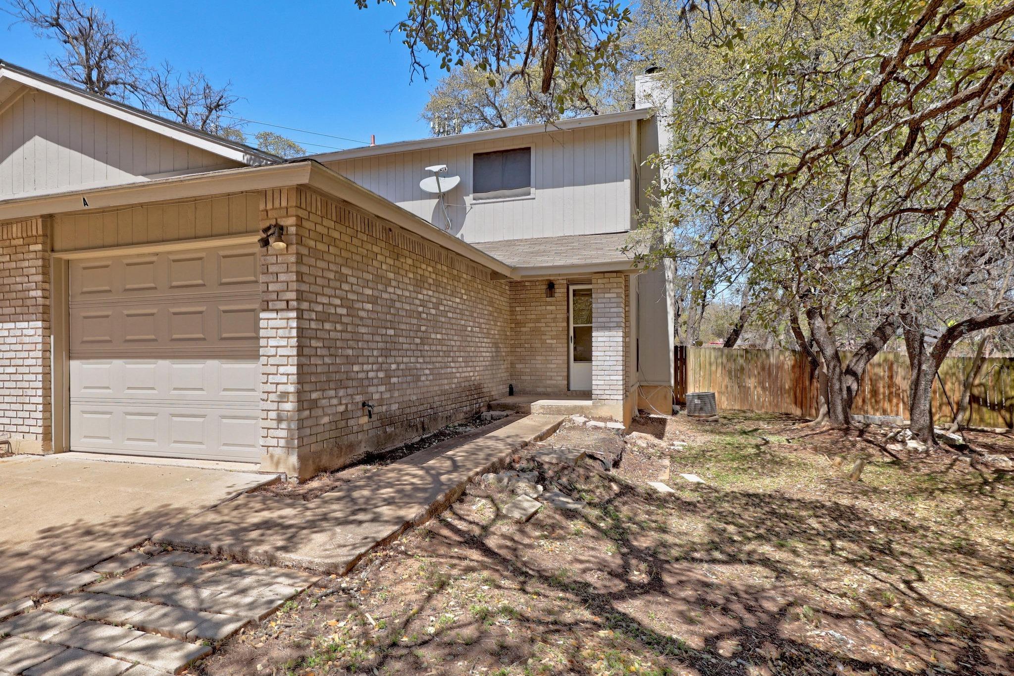 9024 Sawtooth Ln A Property Photo