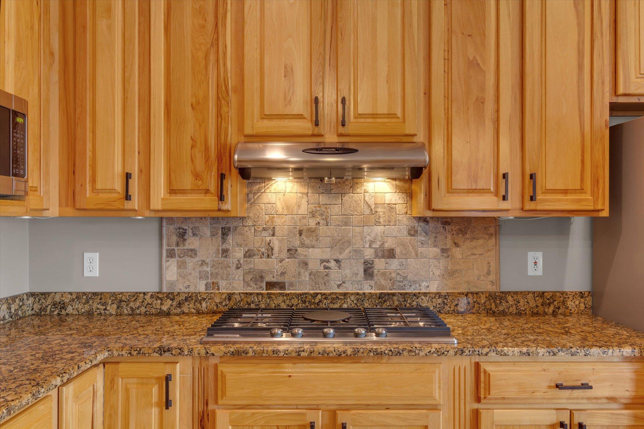 2235 Summit Ridge Dr Property Photo 11
