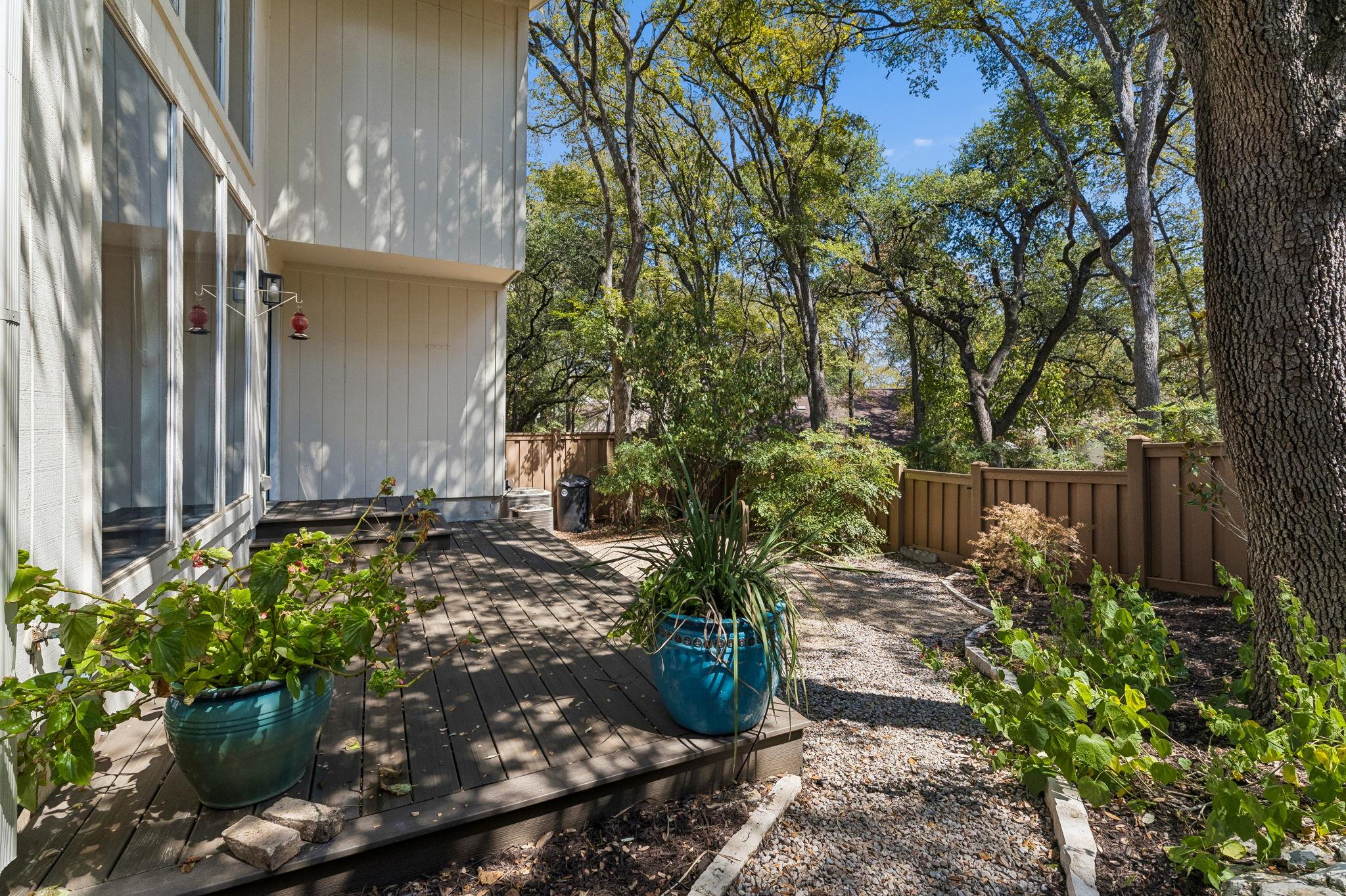 8305 Summer Place Dr Property Photo 24