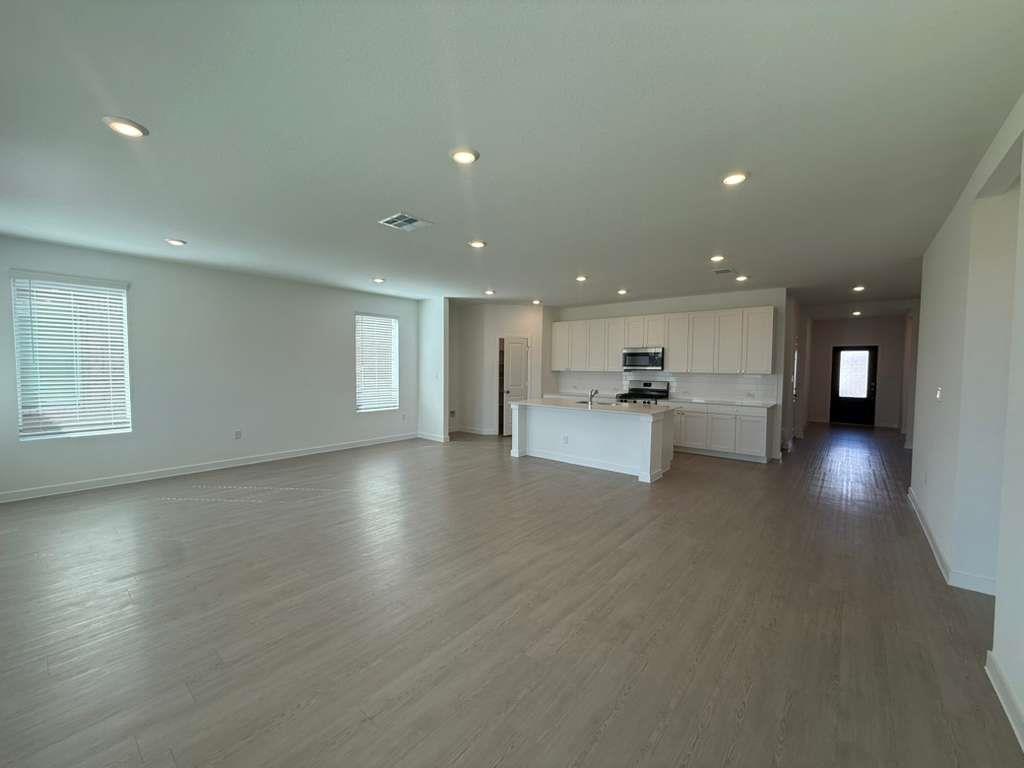 124 Brabham Loop Property Photo 12