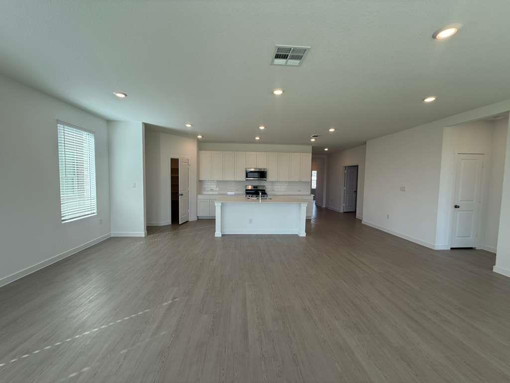 124 Brabham Loop Property Photo 13