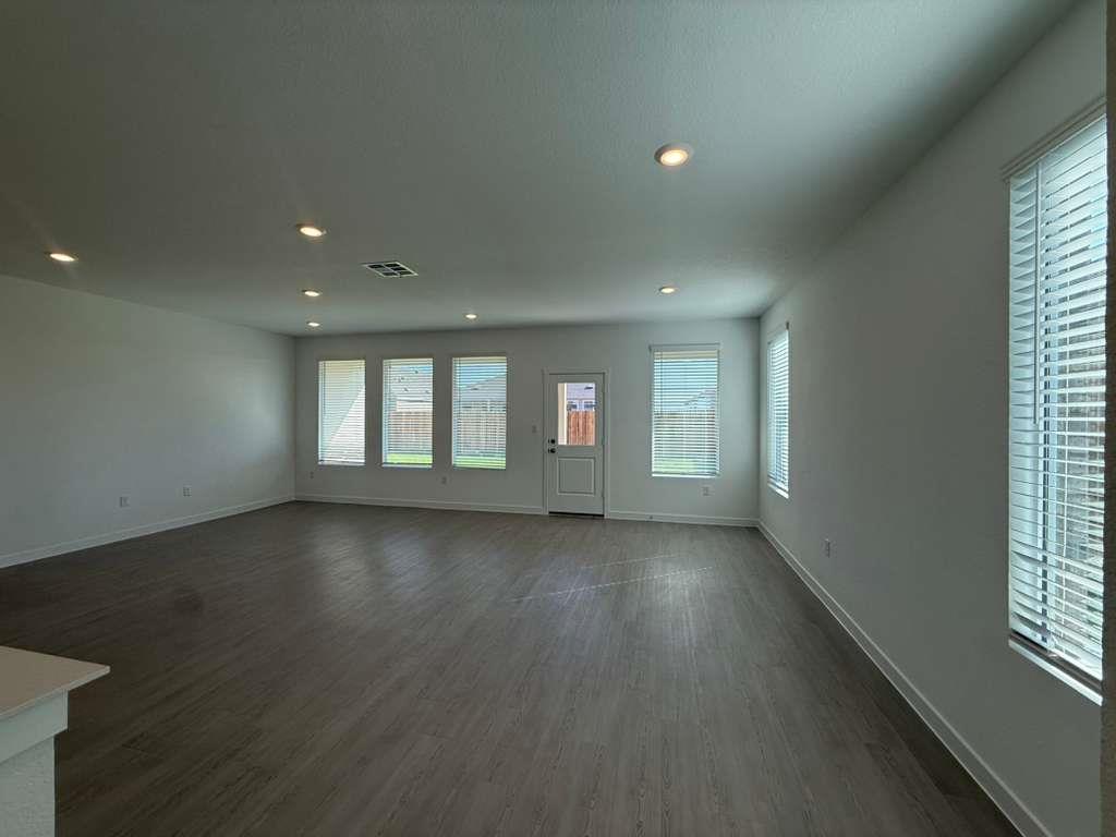 124 Brabham Loop Property Photo 16