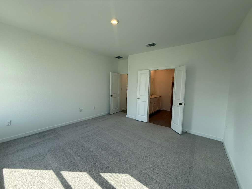 124 Brabham Loop Property Photo 18