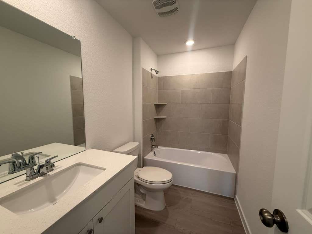 124 Brabham Loop Property Photo 26