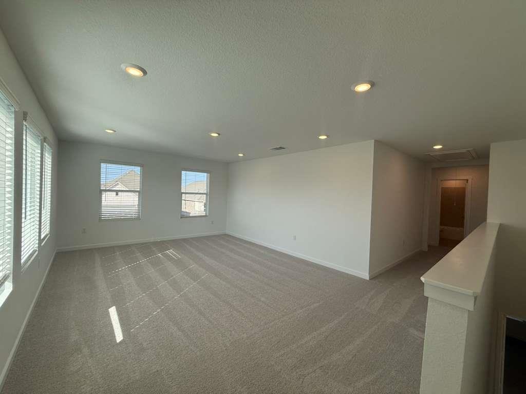 124 Brabham Loop Property Photo 29