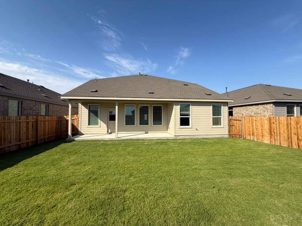 124 Brabham Loop Property Photo 34