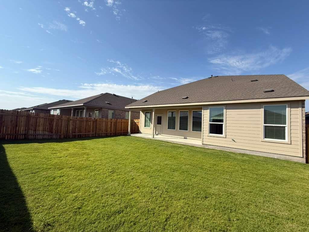 124 Brabham Loop Property Photo 35