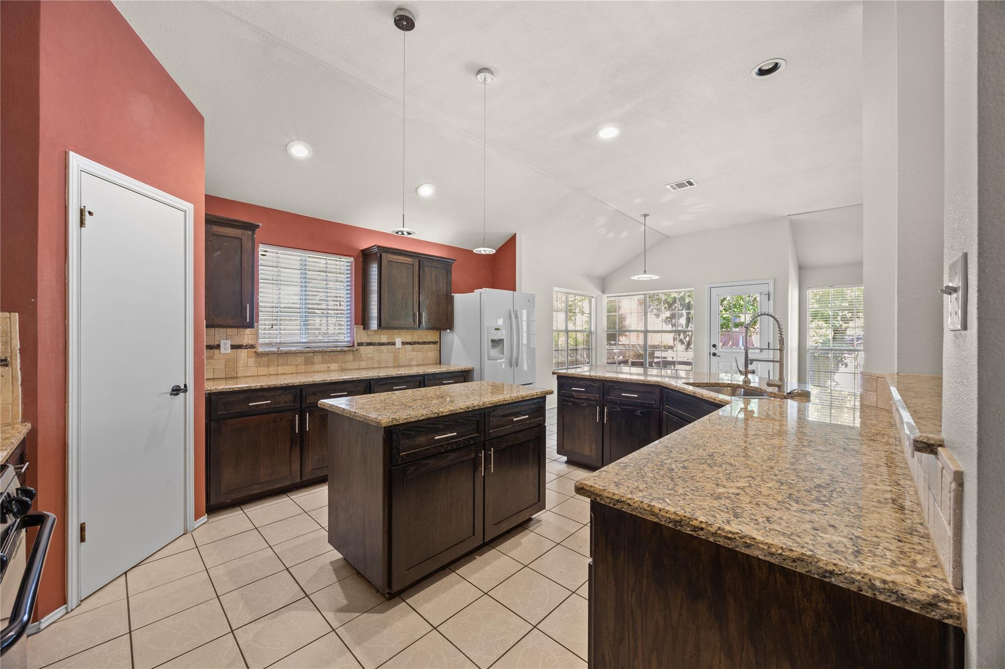 16604 Denise Dr Property Photo 14