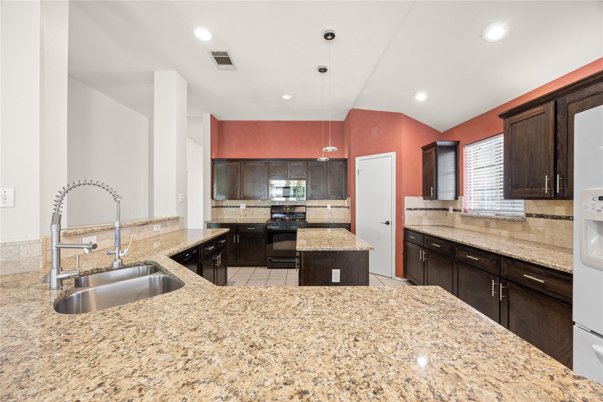 16604 Denise Dr Property Photo 17