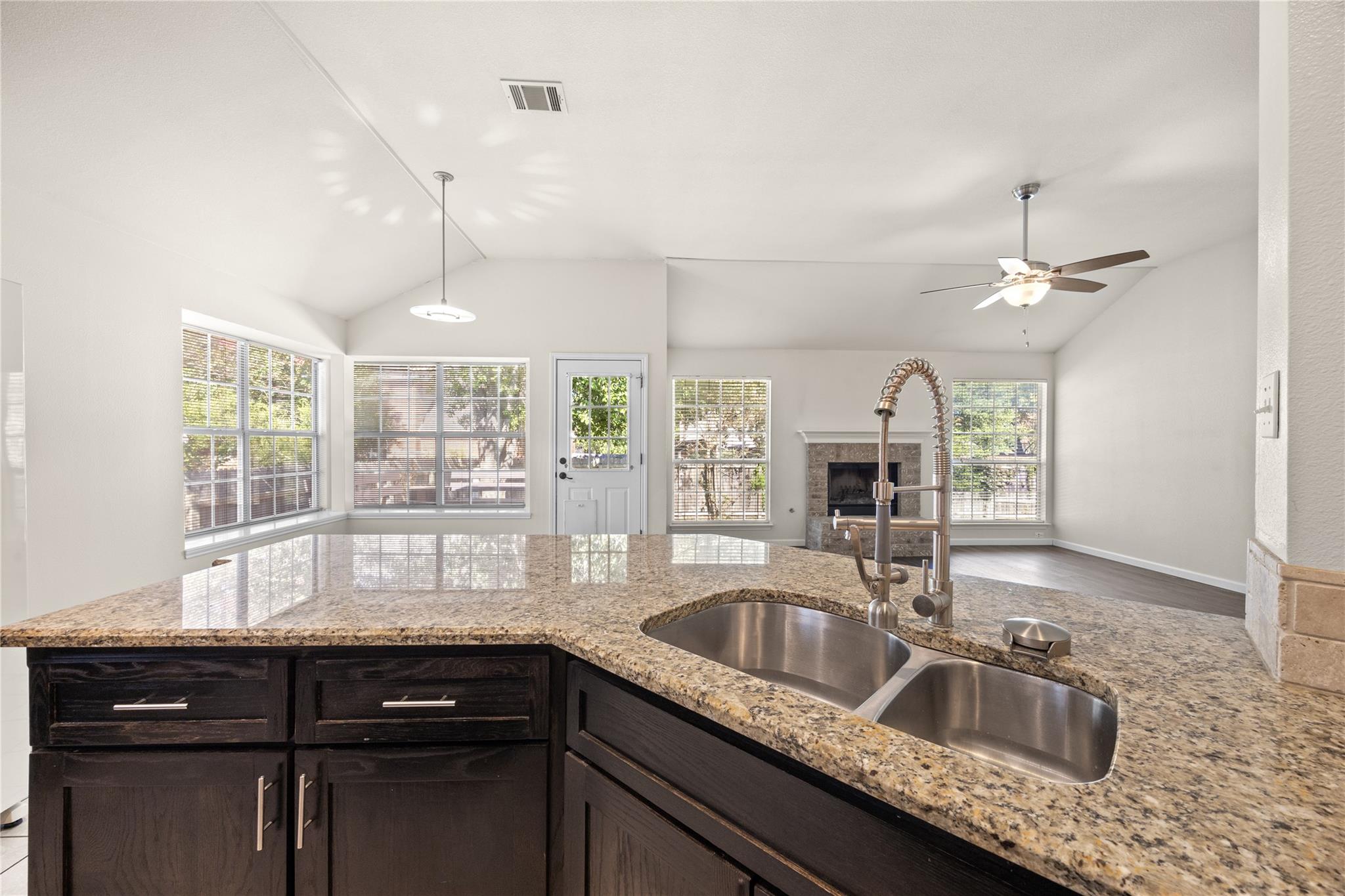 16604 Denise Dr Property Photo 18