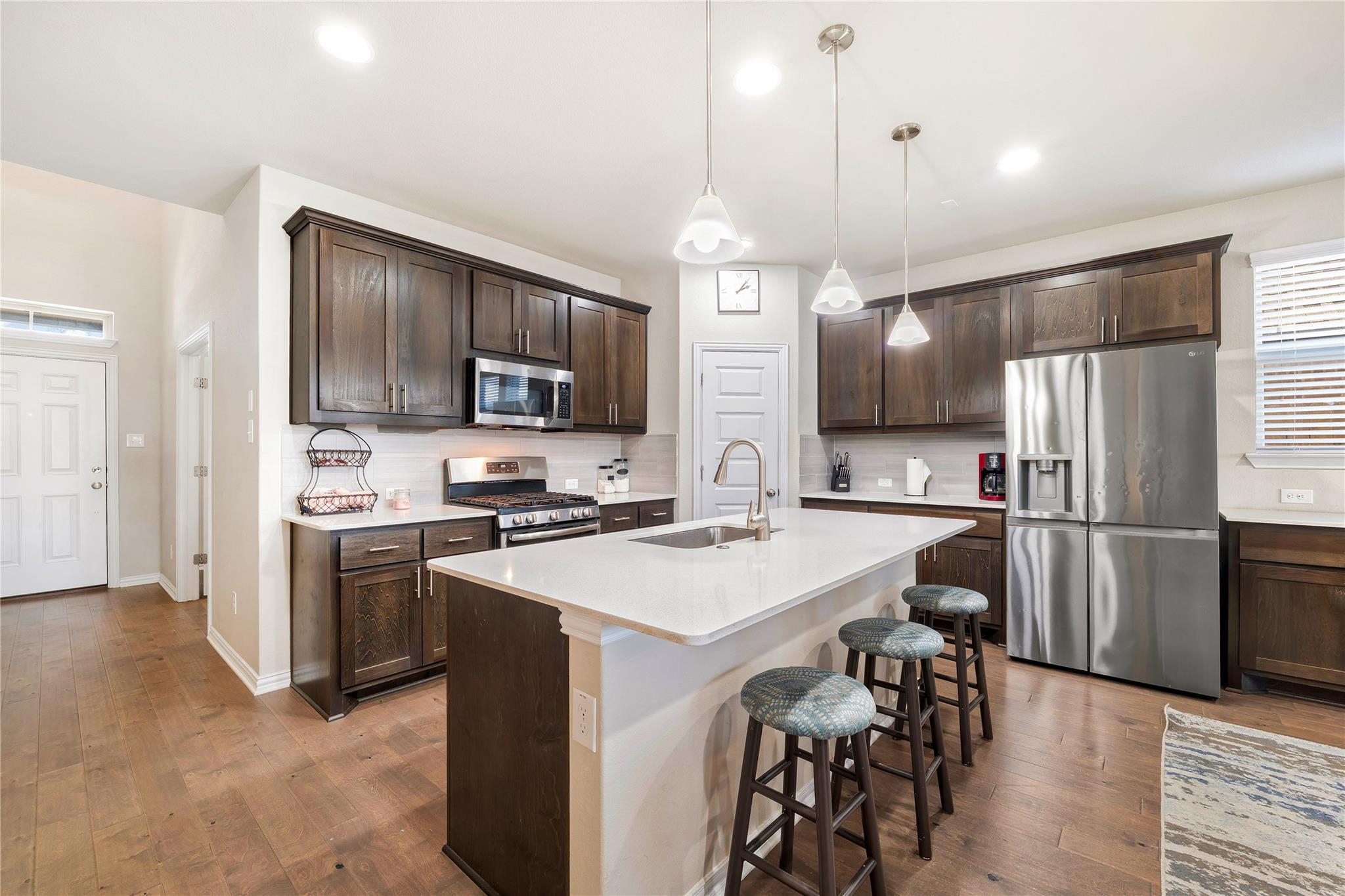 2208 Bonavista Way Property Photo 6