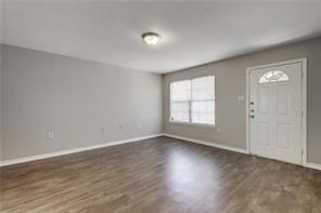 204 Hall Dr B Property Photo