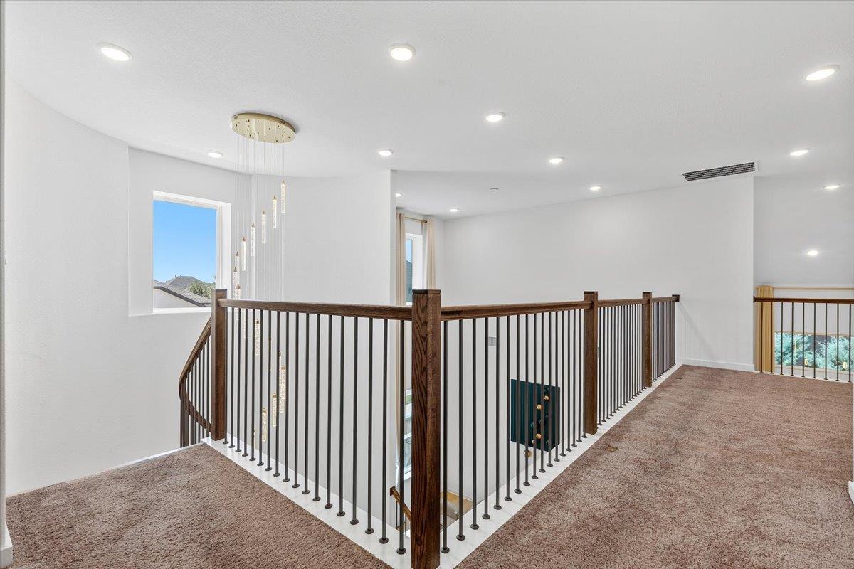305 Lariat Loop Property Photo 26