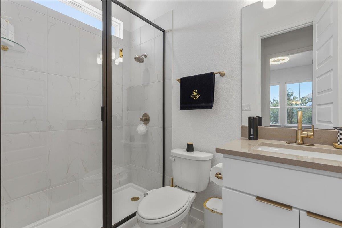 305 Lariat Loop Property Photo 31