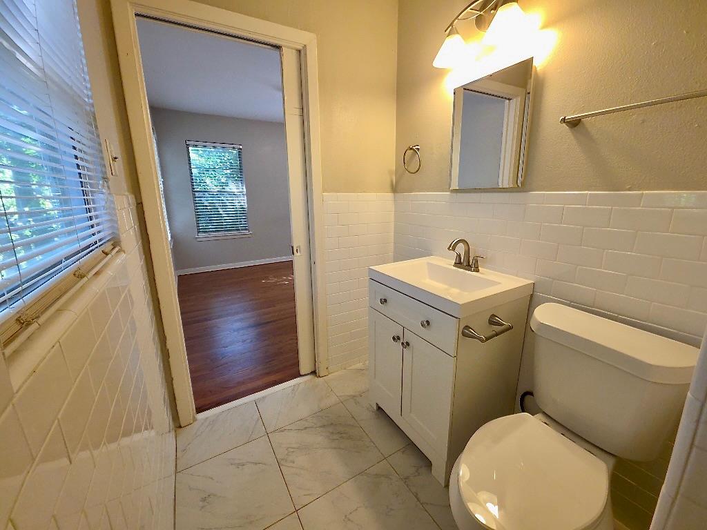 1408 Glencrest Dr Property Photo 8