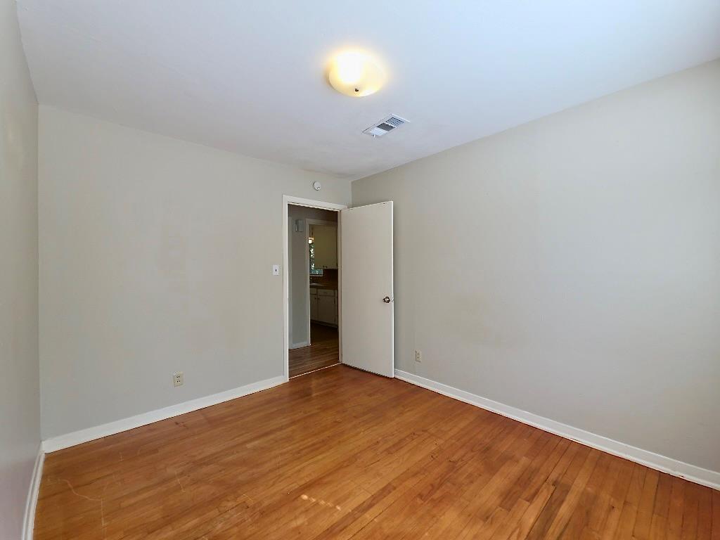 1408 Glencrest Dr Property Photo 11