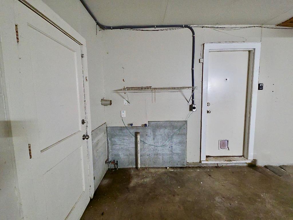 1408 Glencrest Dr Property Photo 16