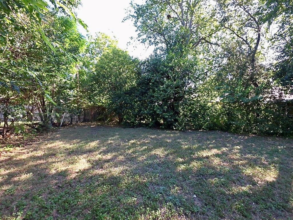 1408 Glencrest Dr Property Photo 17