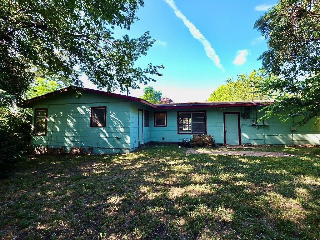 1408 Glencrest Dr Property Photo 18