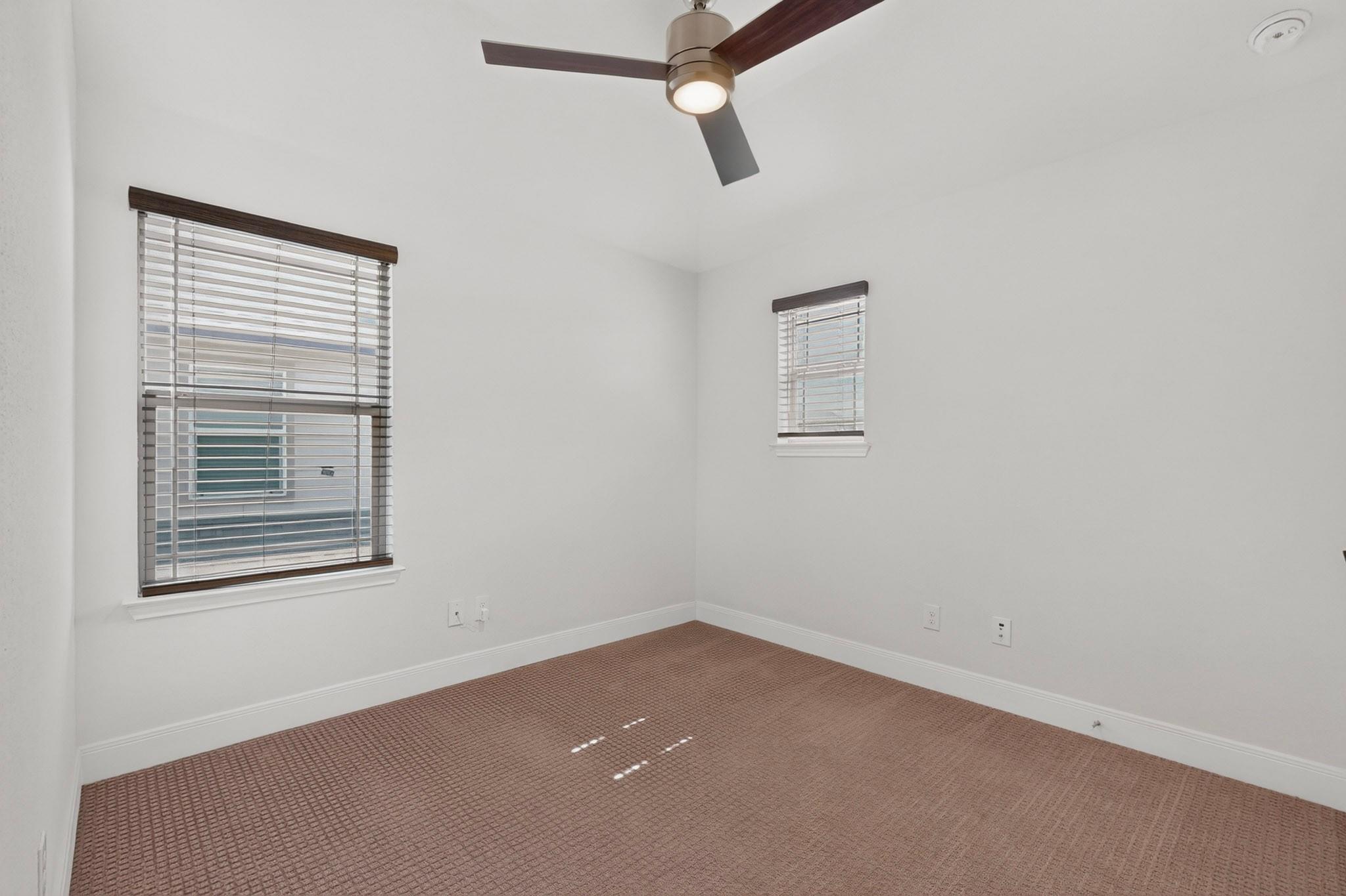 230 Jarbridge Dr Property Photo 19