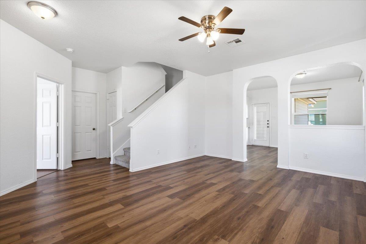 1721 Thompson Trl Property Photo 11