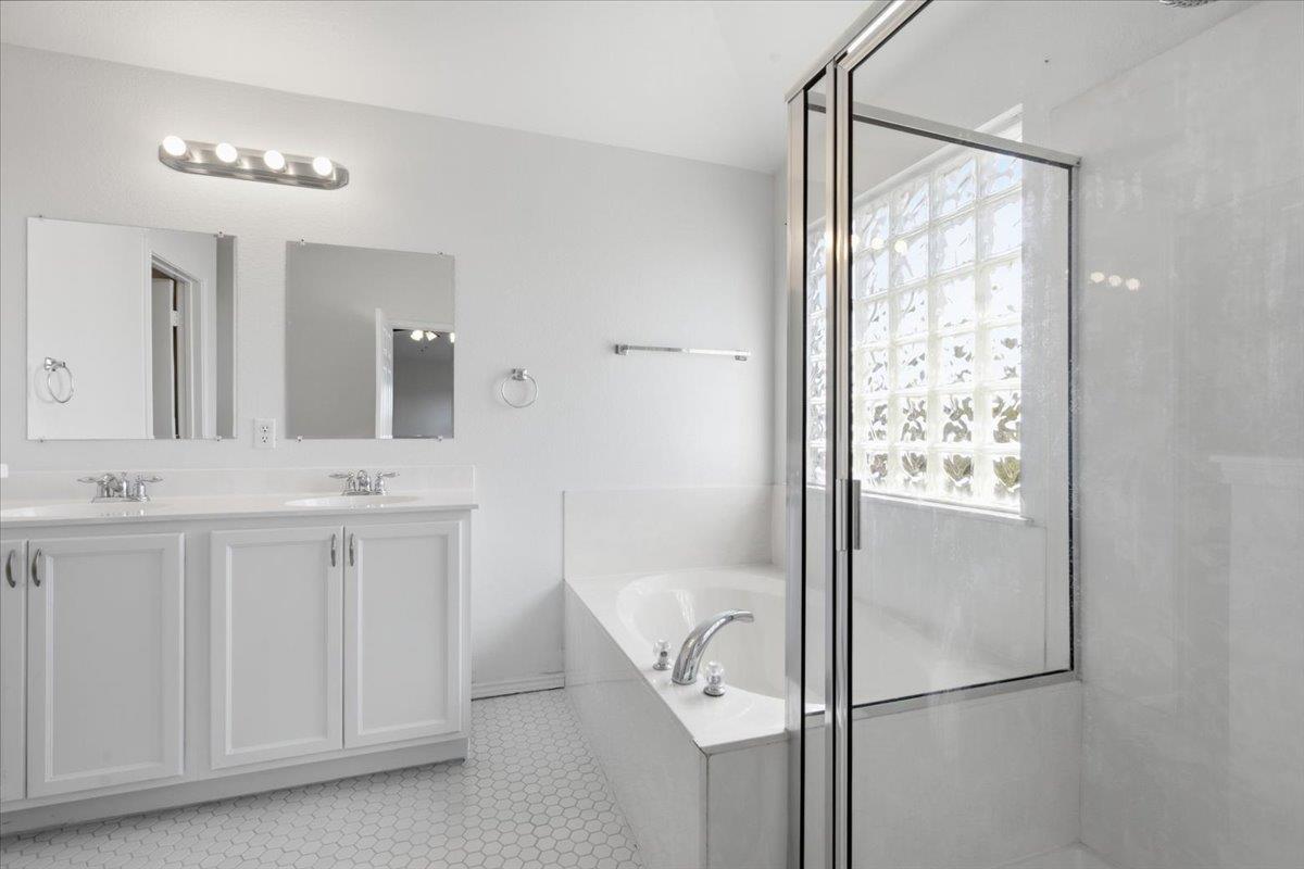 1721 Thompson Trl Property Photo 29