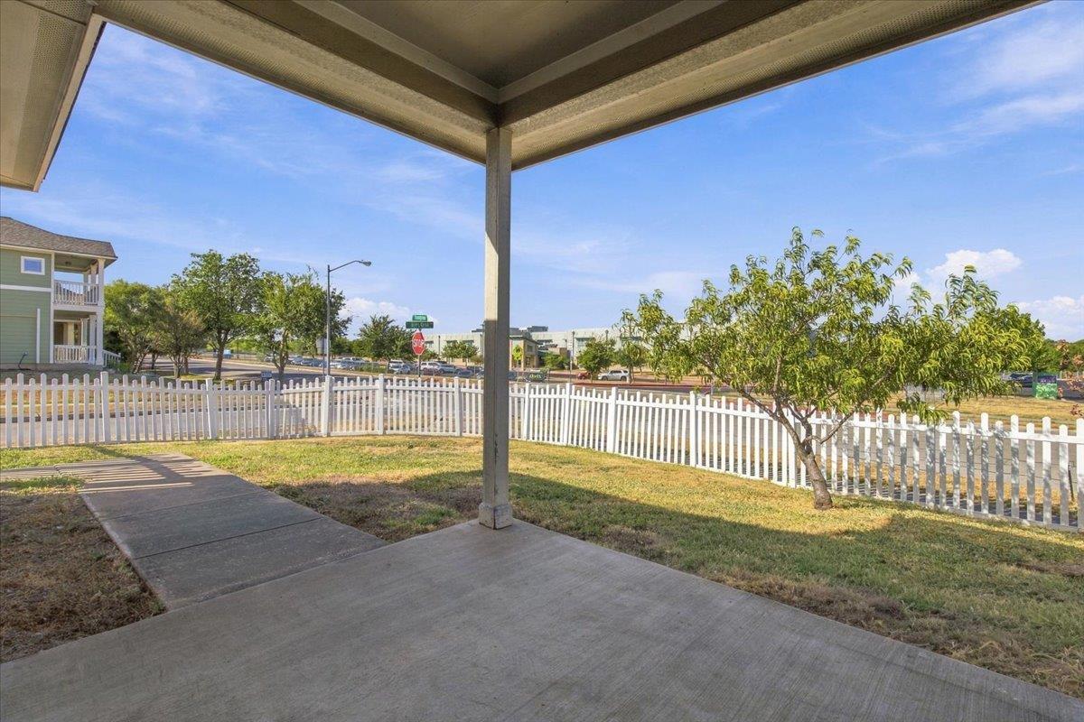 1721 Thompson Trl Property Photo 32