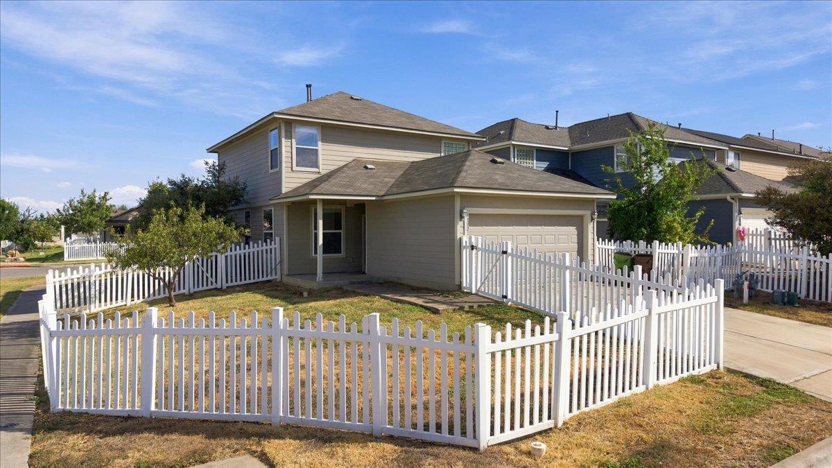 1721 Thompson Trl Property Photo 35
