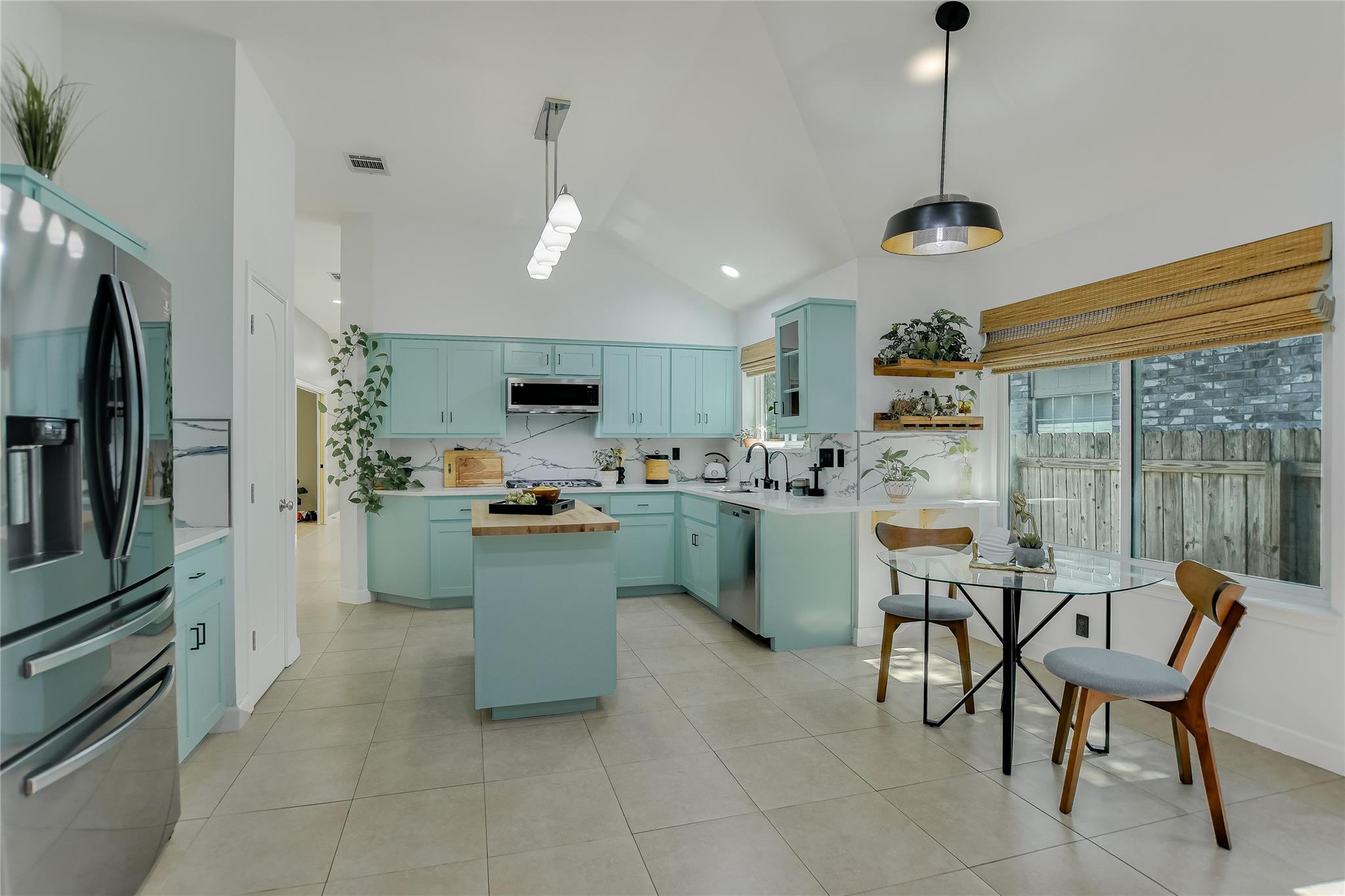 10916 Sierra Oaks None Property Photo 9