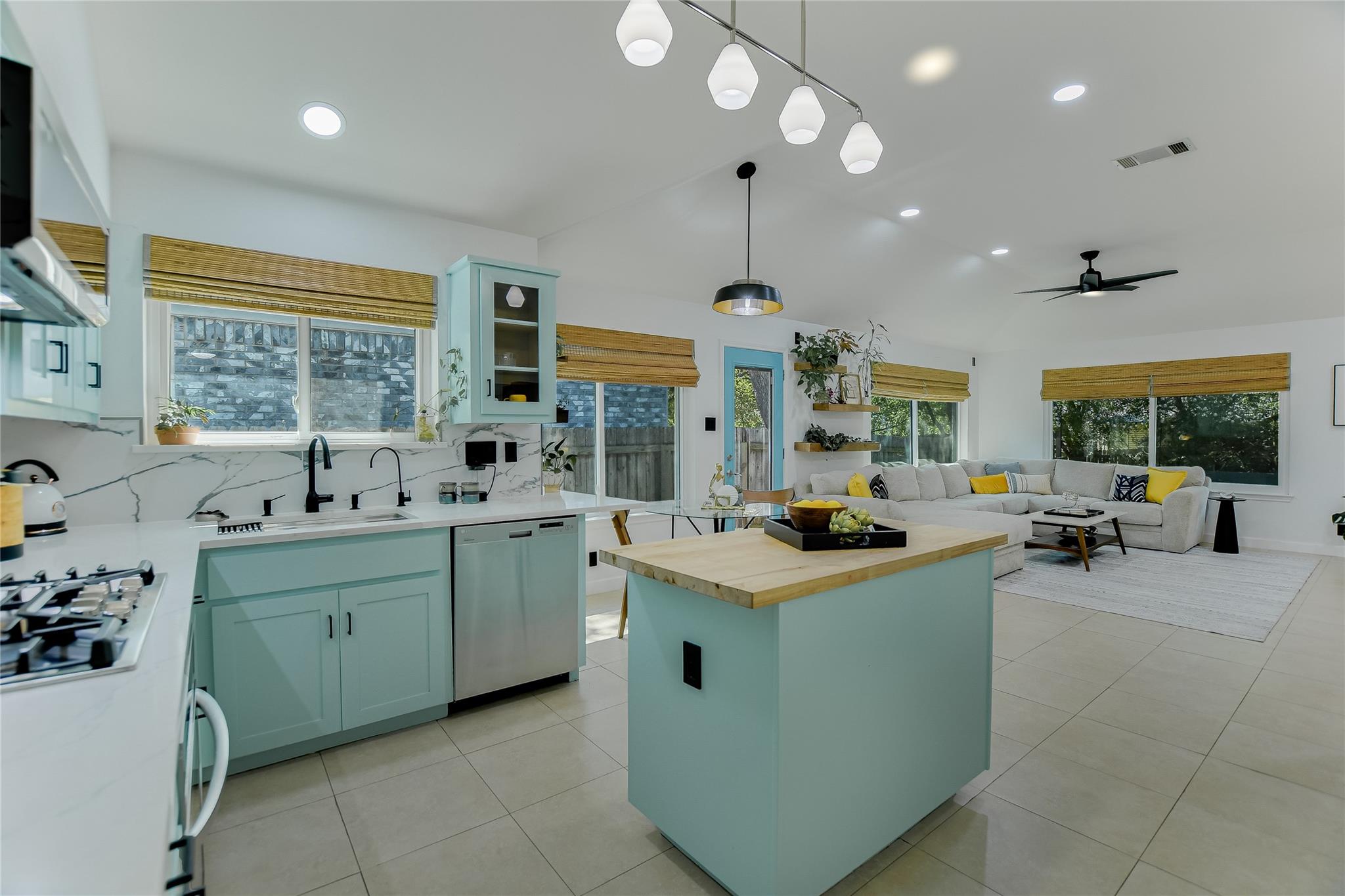 10916 Sierra Oaks None Property Photo 10