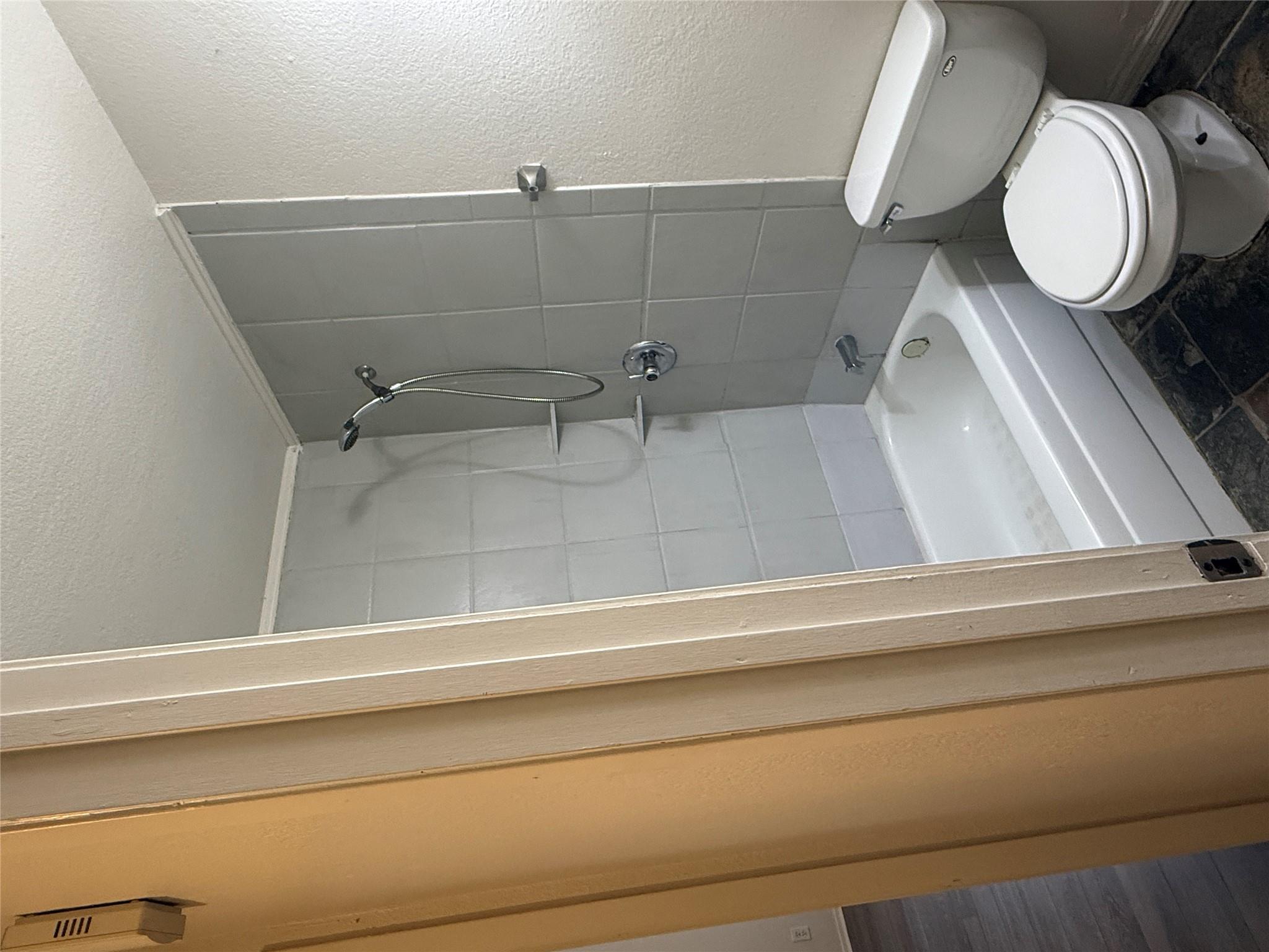 2412 Village Walk None Property Photo 7