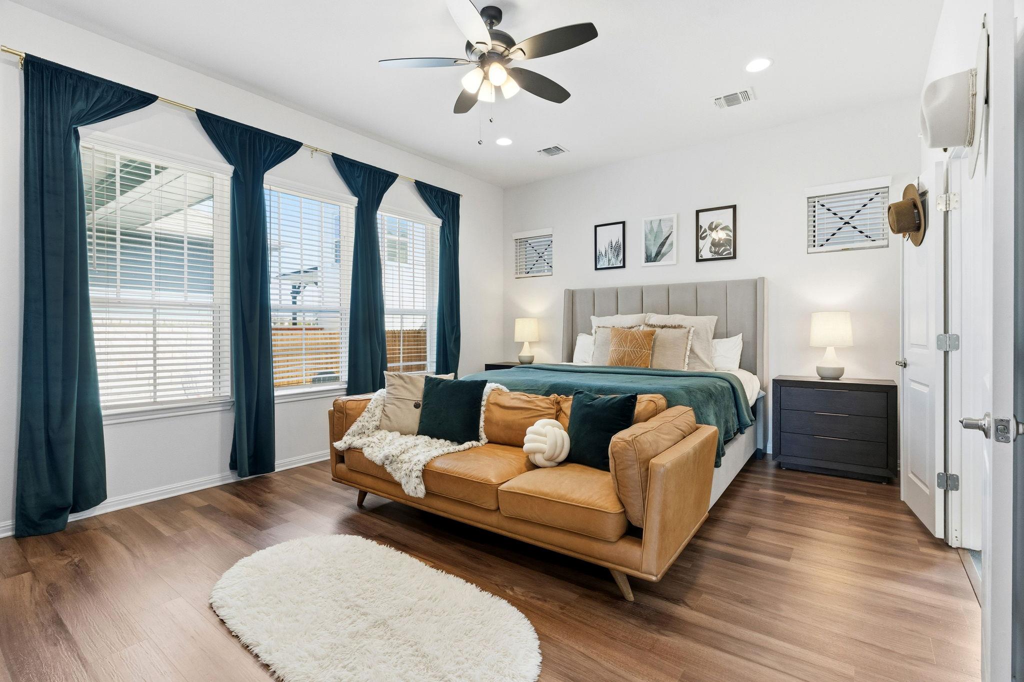 8704 Apogee Blvd Property Photo 16