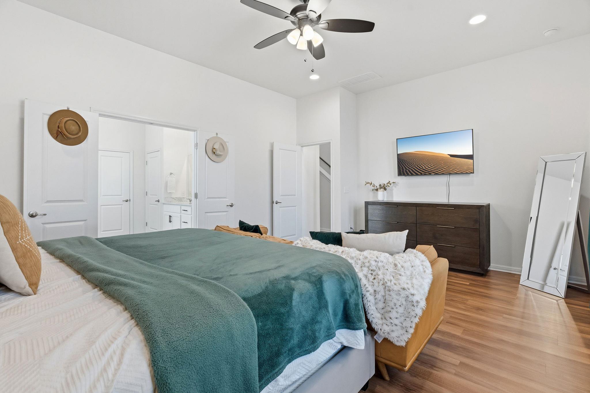 8704 Apogee Blvd Property Photo 17