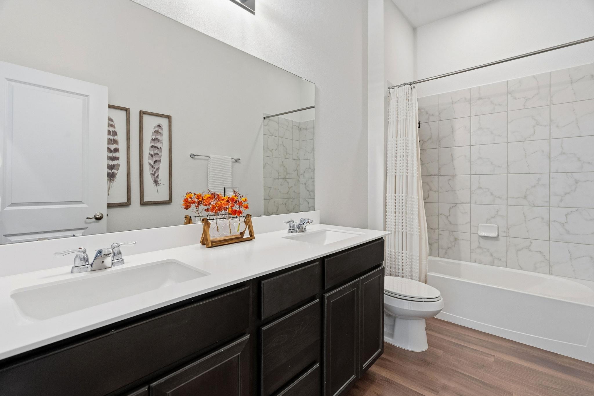 8704 Apogee Blvd Property Photo 24