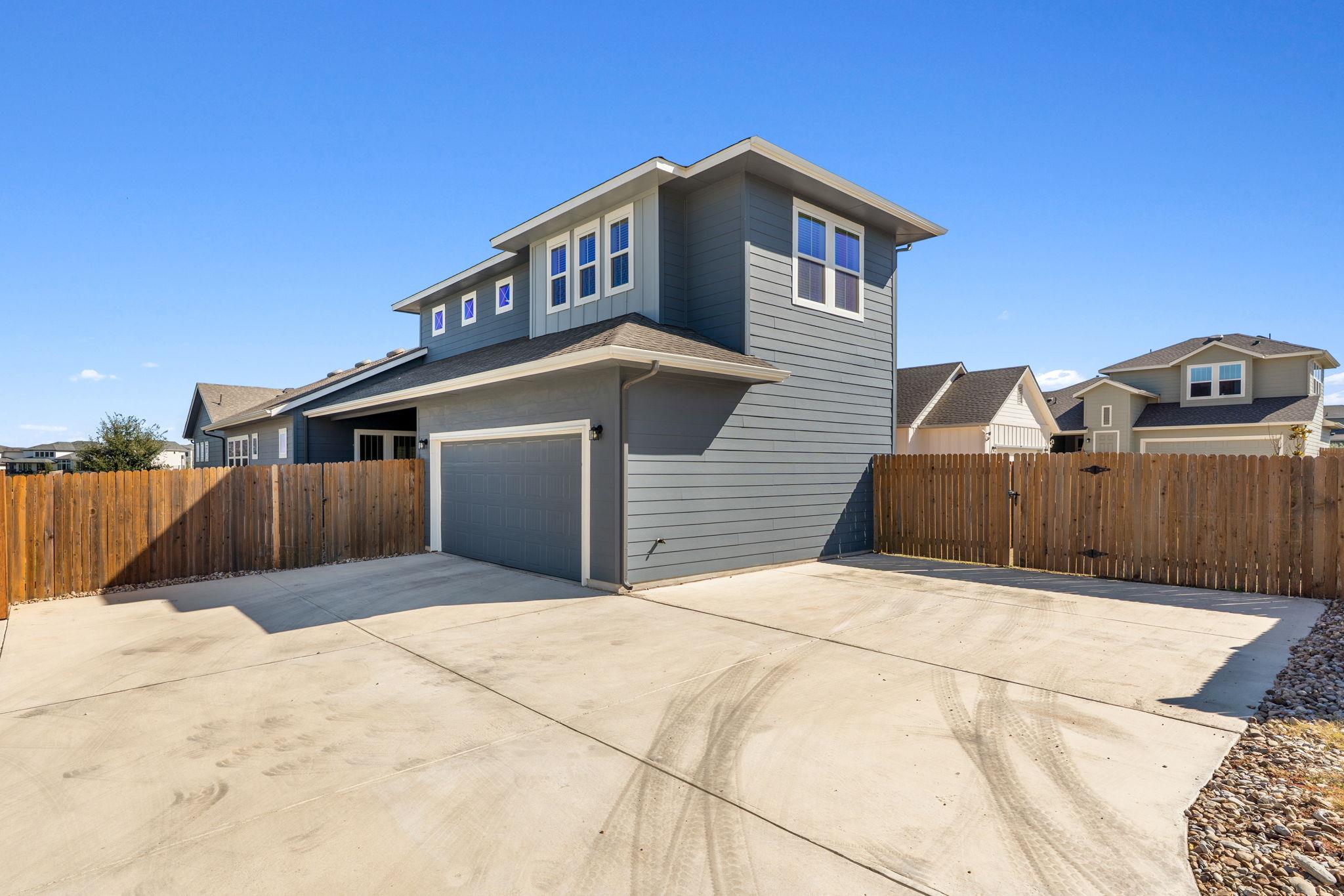 8704 Apogee Blvd Property Photo 31