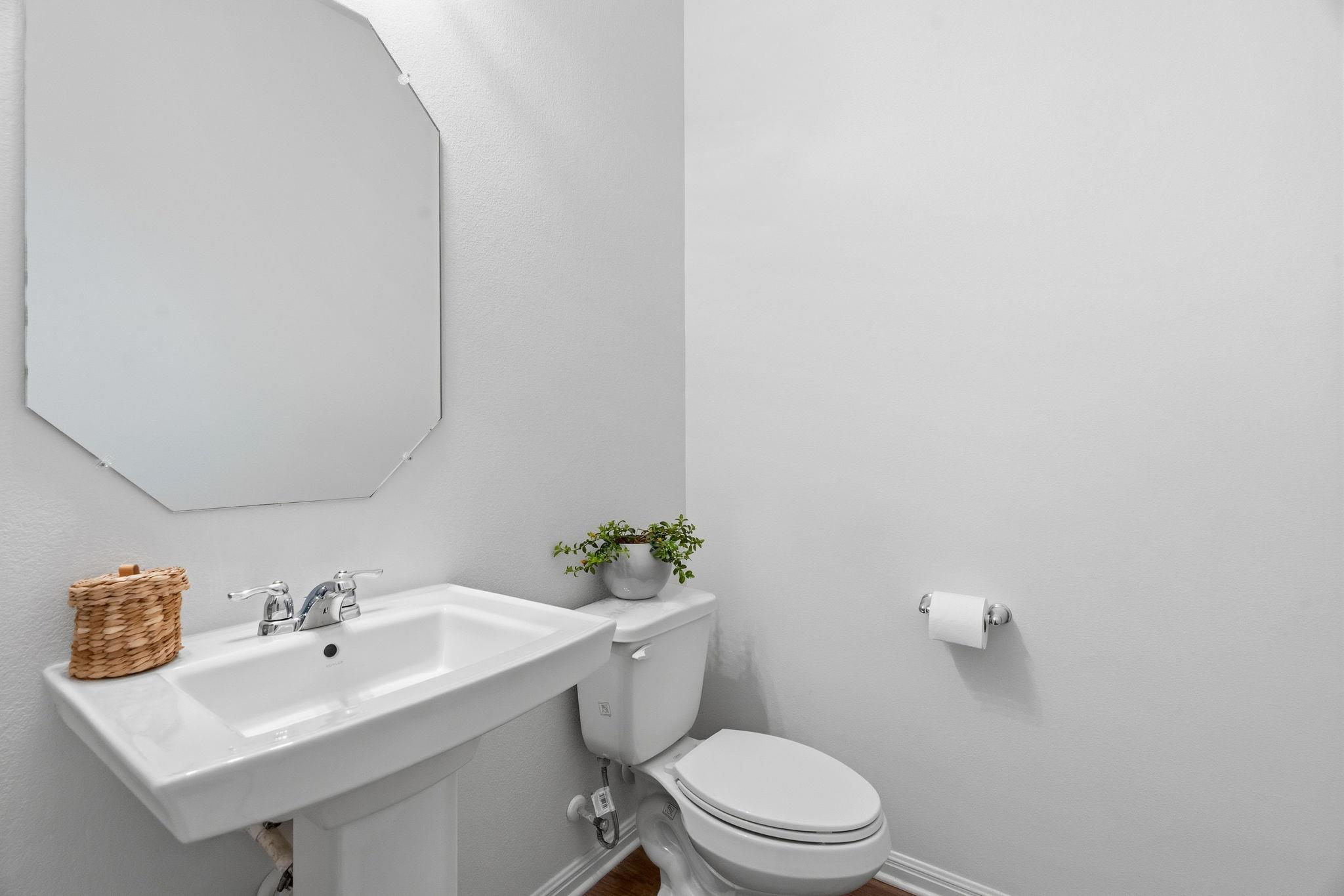 8704 Apogee Blvd Property Photo 32
