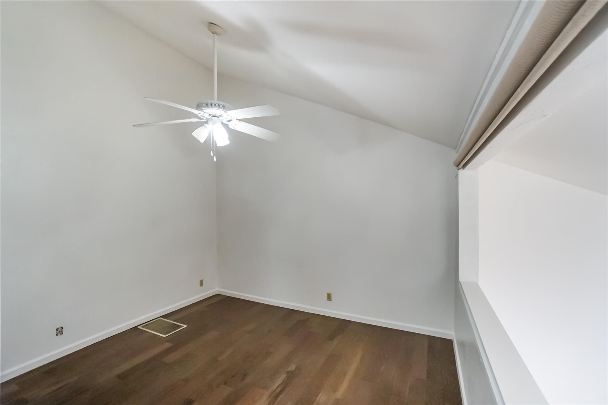 1122 Hollow Creek Dr #1 Property Photo 11