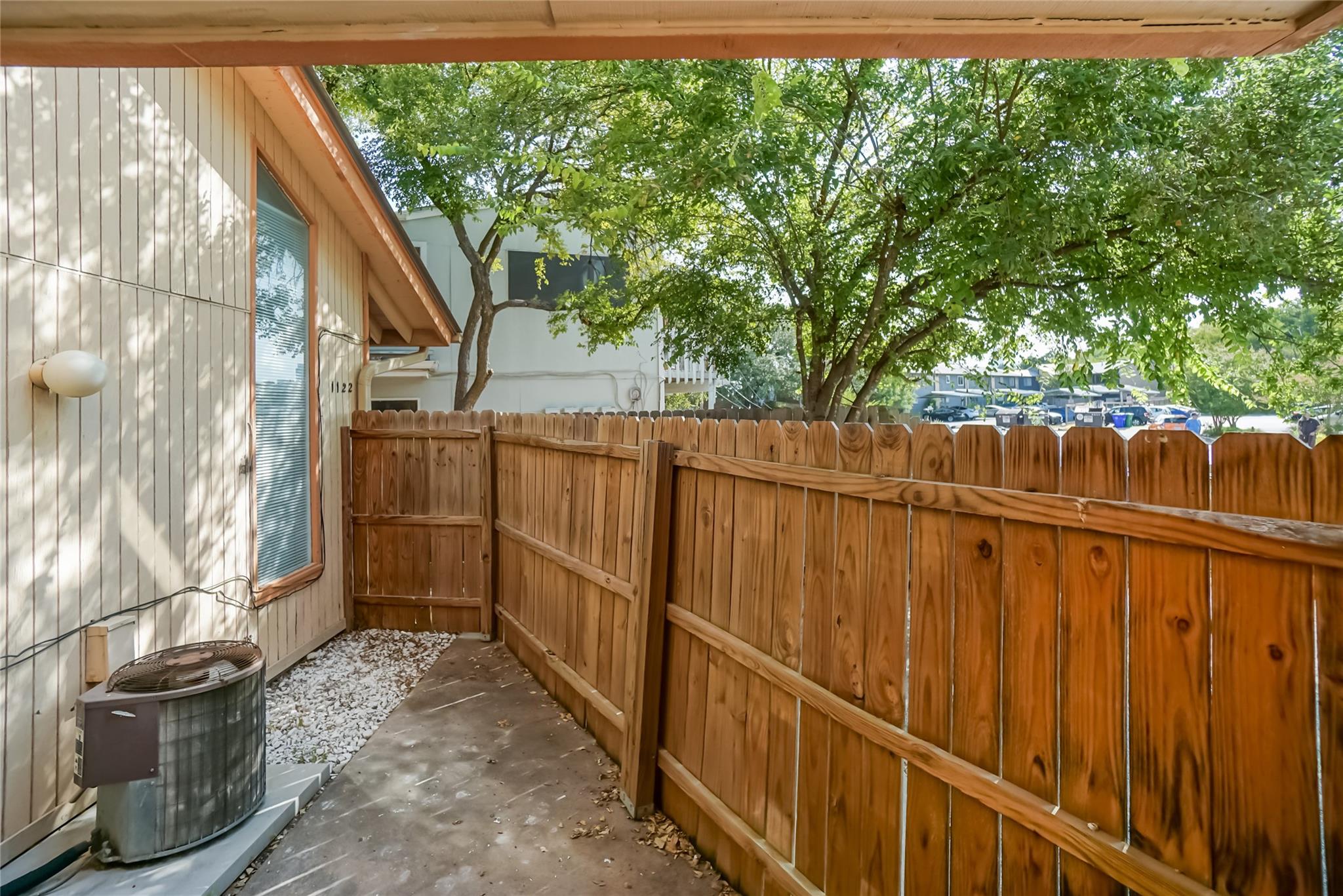 1122 Hollow Creek Dr #1 Property Photo 16