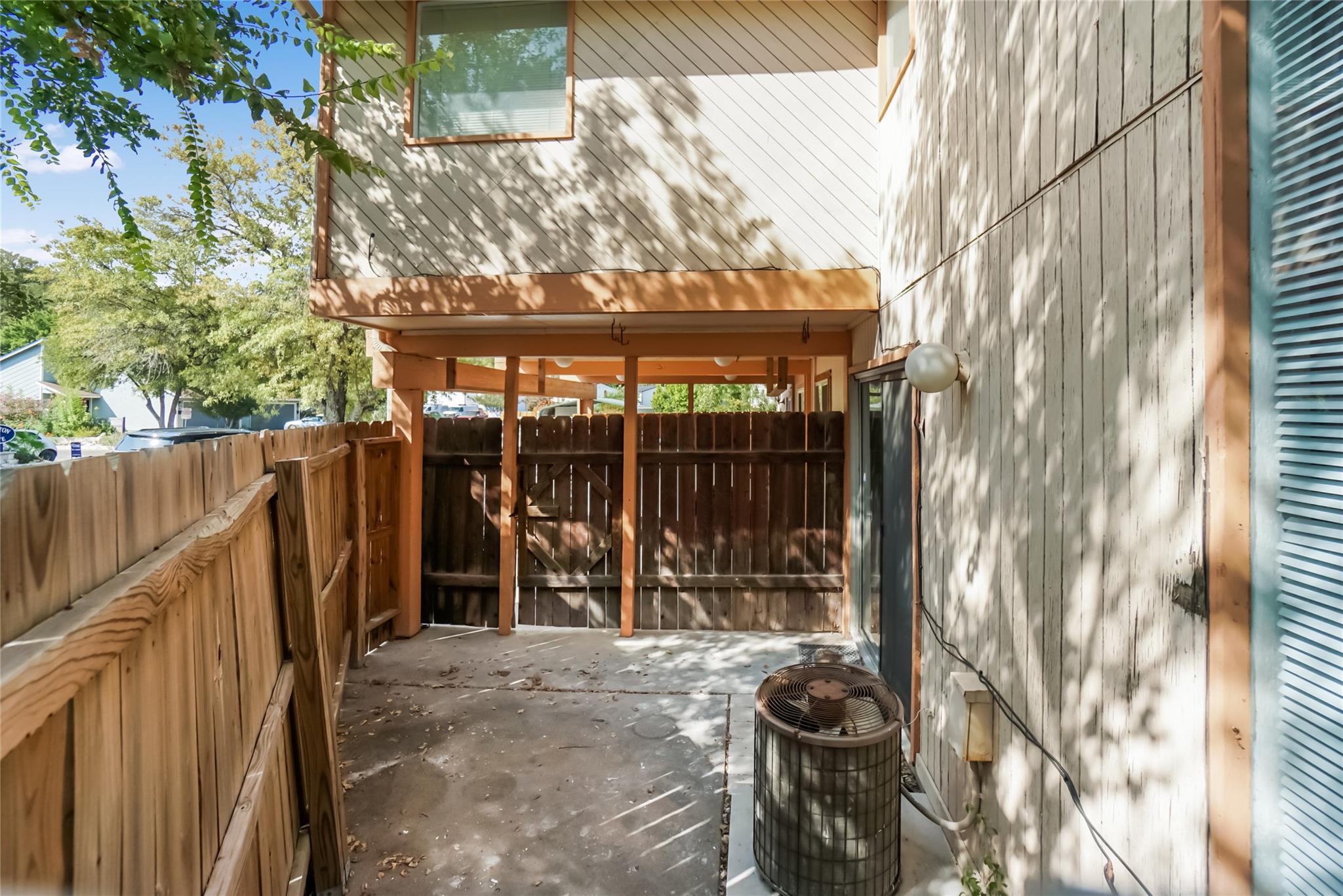 1122 Hollow Creek Dr #1 Property Photo 17