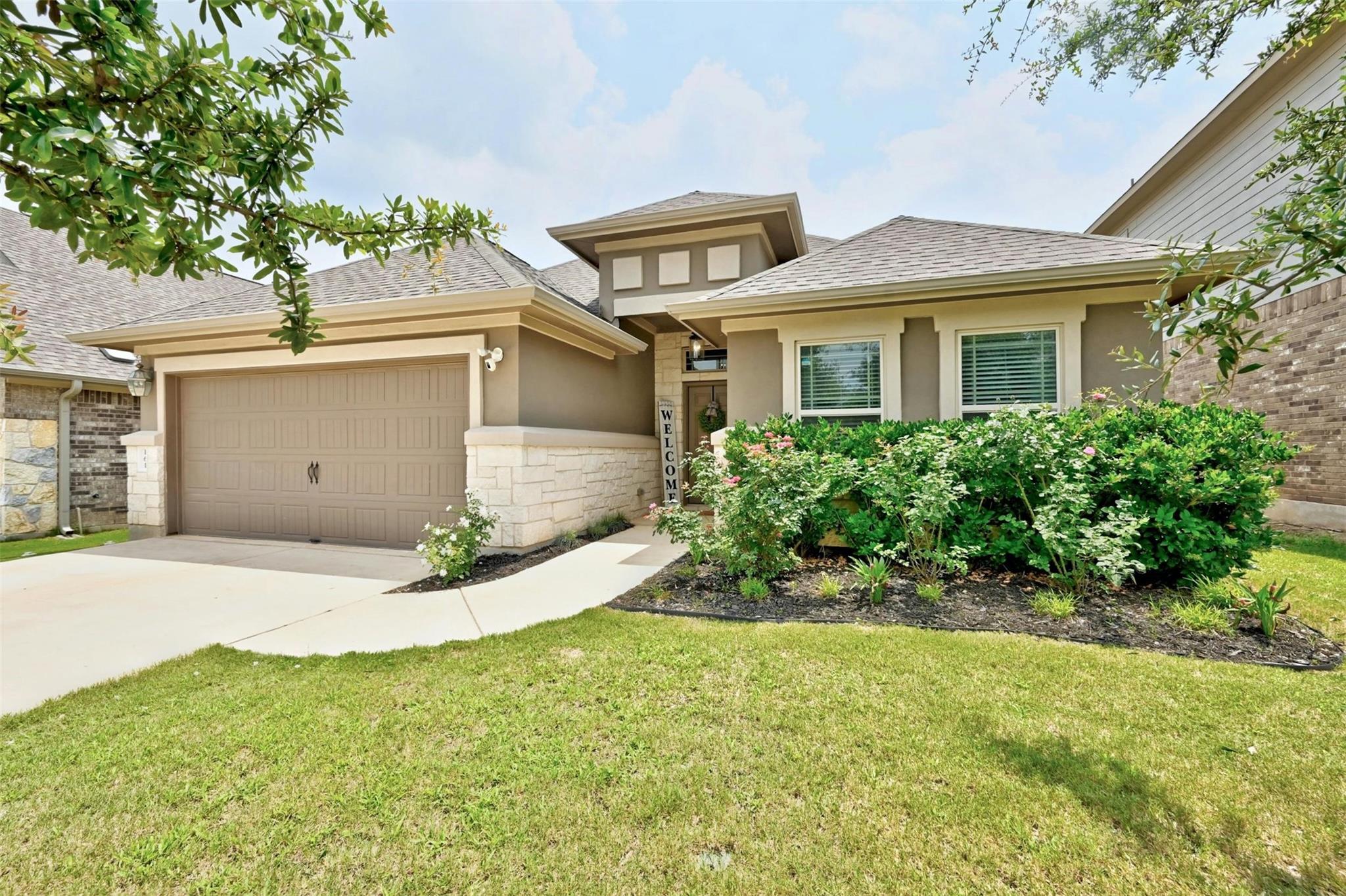 161 Danbark Dr Property Photo 1