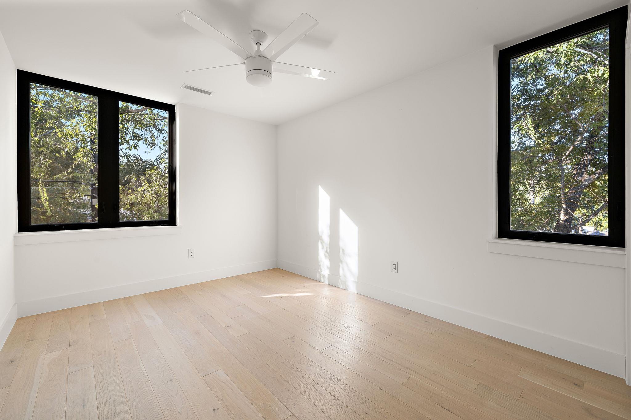 2935 Pannell St Property Photo 20