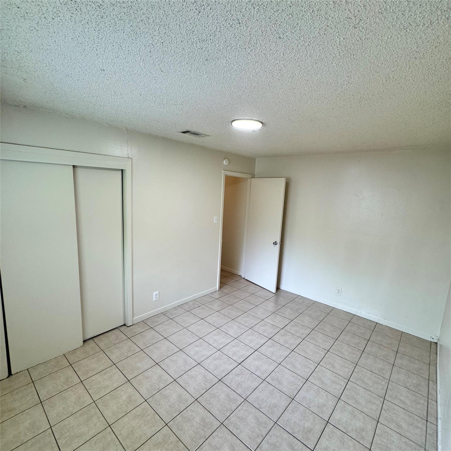 1626 Royal Hill Dr #b Property Photo 7
