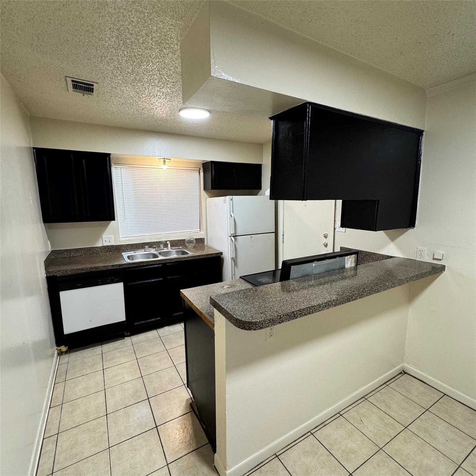 1626 Royal Hill Dr #b Property Photo 9
