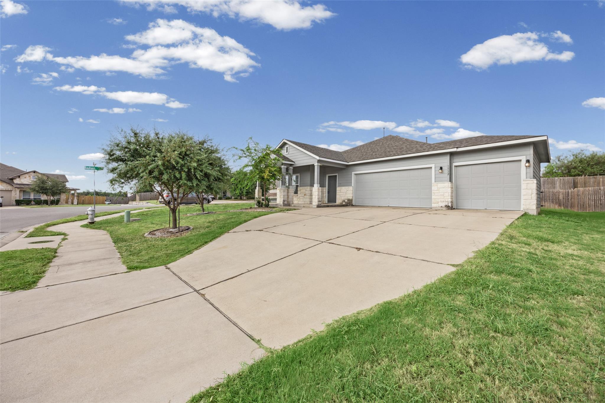 1532 Maier Dr Property Photo 2